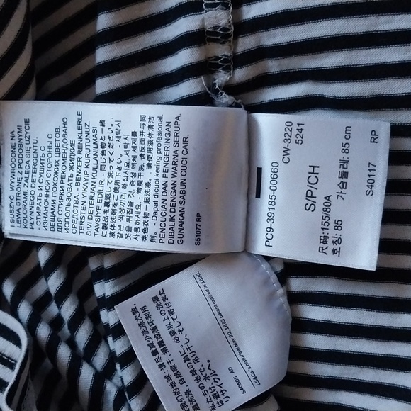 Levi's Logo Tee Shirt sz Small Black & White 100% cotton - Picture 7 of 8